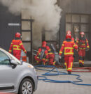 Brandweer groots ingezet voor brand in bedrijfsverzamelpand