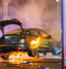 Brandende Tesla houdt brandweer urenlang bezig in Groningen